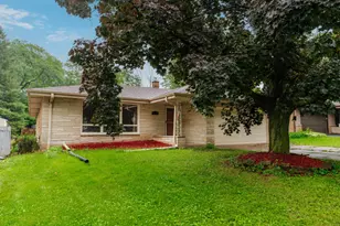 4212 N 95th St, Wauwatosa, WI 53222 - Photo 19