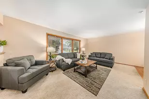 4212 N 95th St, Wauwatosa, WI 53222 - Photo 3