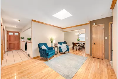 4212 N 95th St, Wauwatosa, WI 53222 - Photo 9