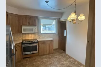 2620 S 15th St, Sheboygan, WI 53081 - Photo 5