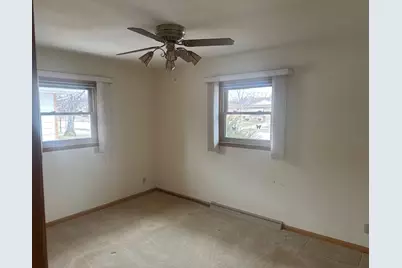 2620 S 15th St, Sheboygan, WI 53081 - Photo 7