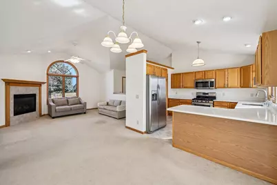 551  Winter Dr, Walworth, WI 53184 - Photo 7