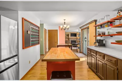 323  Porthamel Ct, Wales, WI 53183 - Photo 15