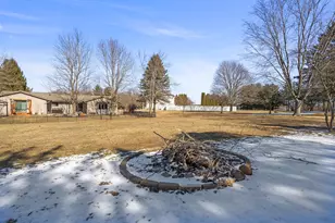 323 Porthamel Ct, Wales, WI 53183 - Photo 39