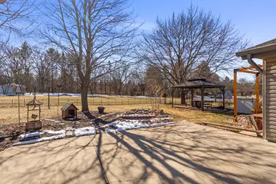 323  Porthamel Ct, Wales, WI 53183 - Photo 37