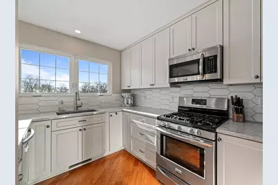 1853  Woodland Cir #12-01, Geneva, WI 53147 - Photo 17