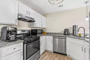 100 Main St, Pewaukee, WI 53072 - Photo 11