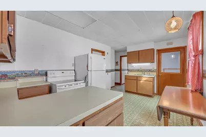 1631 N 10th St, Sheboygan, WI 53081 - Photo 3