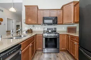 1145 Black Bear Dr, Mukwonago, WI 53149 - Photo 7