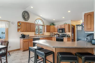 420  Fieldstone Ct, Kiel, WI 53042 - Photo 3