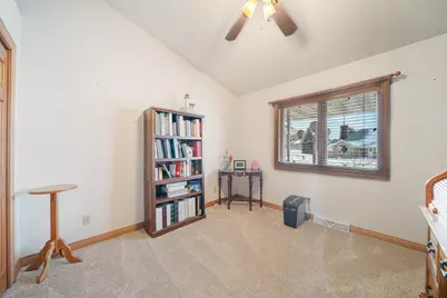 420  Fieldstone Ct, Kiel, WI 53042 - Photo 15