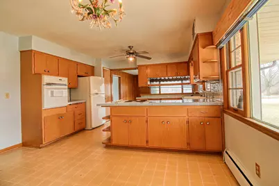 1000  17th Ave, South Milwaukee, WI 53172 - Photo 5