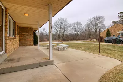 1000  17th Ave, South Milwaukee, WI 53172 - Photo 19