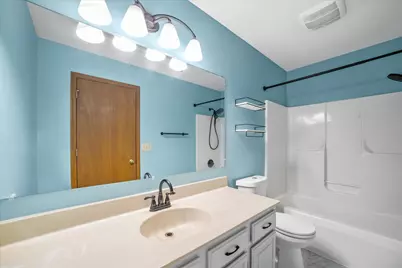 1909  Patricia Ln, Waukesha, WI 53188 - Photo 31