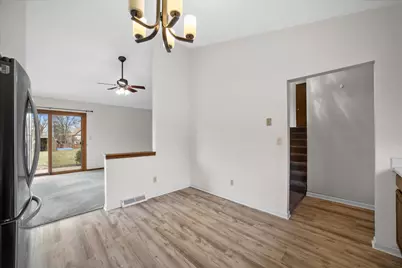 1909  Patricia Ln, Waukesha, WI 53188 - Photo 5