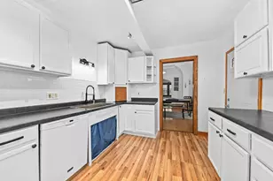 2715 N Humboldt Blvd, Milwaukee, WI 53212 - Photo 9