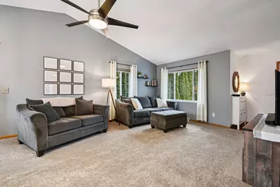 1183  Rockfield Rd, Hartford, WI 53027 - Photo 9