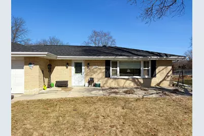 2532 S Seymour Pl, West Allis, WI 53227 - Photo 1