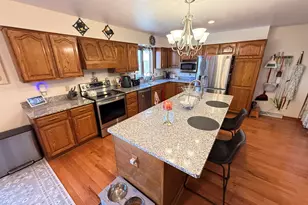 1318 Jefferson St, West Bend, WI 53090 - Photo 7