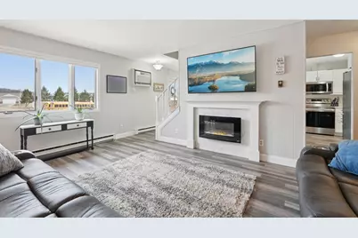 745  Main St Unit#10, Kewaskum, WI 53040 - Photo 9