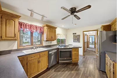 175 N Dries St, Saukville, WI 53080 - Photo 3