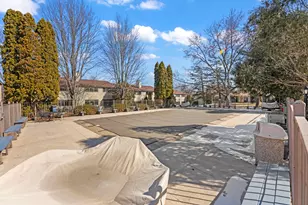 987 Lake Country Ct, Oconomowoc, WI 53066 - Photo 33