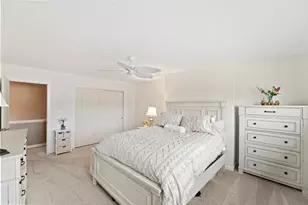 987 Lake Country Ct, Oconomowoc, WI 53066 - Photo 23