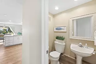 987 Lake Country Ct, Oconomowoc, WI 53066 - Photo 25