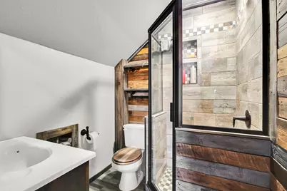 2215 S 73rd St, West Allis, WI 53219 - Photo 17