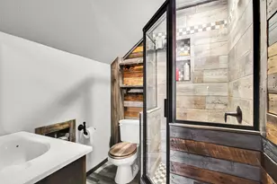 2215 S 73rd St, West Allis, WI 53219 - Photo 17