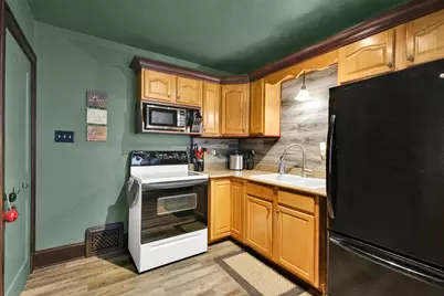 2215 S 73rd St, West Allis, WI 53219 - Photo 11