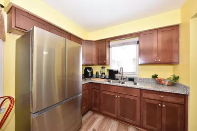 5556 N 54th St, Milwaukee, WI 53218 - Photo 7