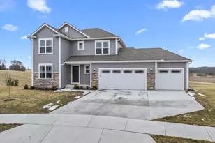 177 Emerald Cir, Saukville, WI 53080 - Photo 1