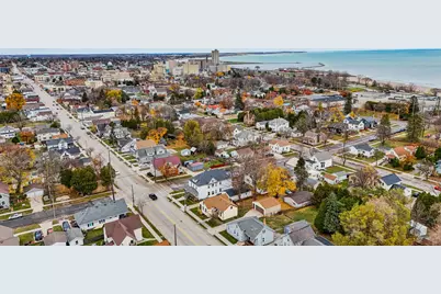 1809  Madison St, Manitowoc, WI 54220 - Photo 23