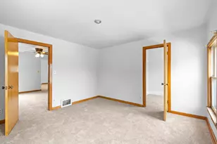 1809 Madison St, Manitowoc, WI 54220 - Photo 17