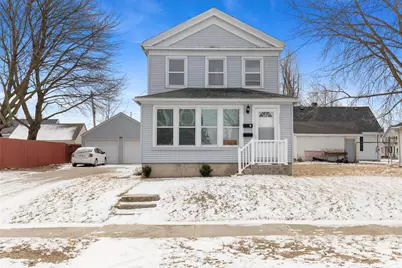 1809  Madison St, Manitowoc, WI 54220 - Photo 1