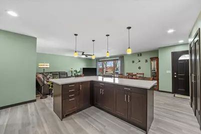 8613 W Schlinger Ave, West Allis, WI 53214 - Photo 7