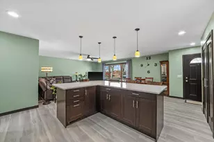 8613 W Schlinger Ave, West Allis, WI 53214 - Photo 7