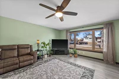 8613 W Schlinger Ave, West Allis, WI 53214 - Photo 9