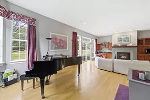 446 W Bridge Ct, Grafton, WI 53024 - Photo 9