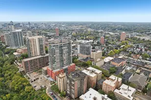 1919 N Summit Ave, Milwaukee, WI 53202 - Photo 25