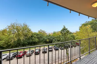 1919 N Summit Ave #1D, Milwaukee, WI 53202 - Photo 21