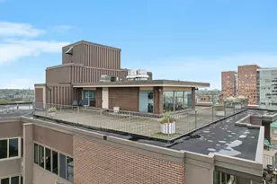 1919 N Summit Ave, Milwaukee, WI 53202 - Photo 27