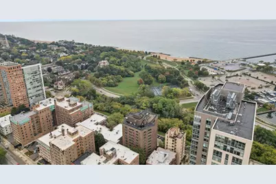 1919 N Summit Ave #1D, Milwaukee, WI 53202 - Photo 23