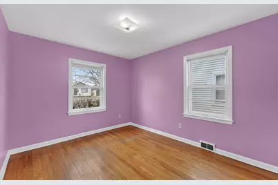 2911  Webster St, Racine, WI 53403 - Photo 13