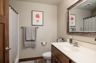 475 Coronado Cir, Onalaska, WI 54650 - Photo 19