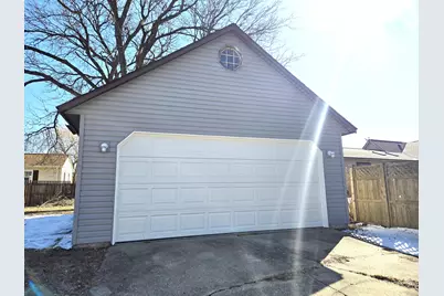 252 E Washington St, Jefferson, WI 53549 - Photo 3