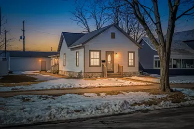 1611  Avon St, La Crosse, WI 54603 - Photo 1