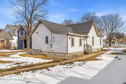 1611  Avon St, La Crosse, WI 54603 - Photo 5