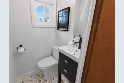 540  Crystal Ln, Elm Grove, WI 53122 - Photo 27